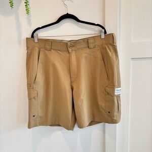 Bimini Bay Performance Gear Men's Fishing Boating Cargo Shorts Khaki Size 40